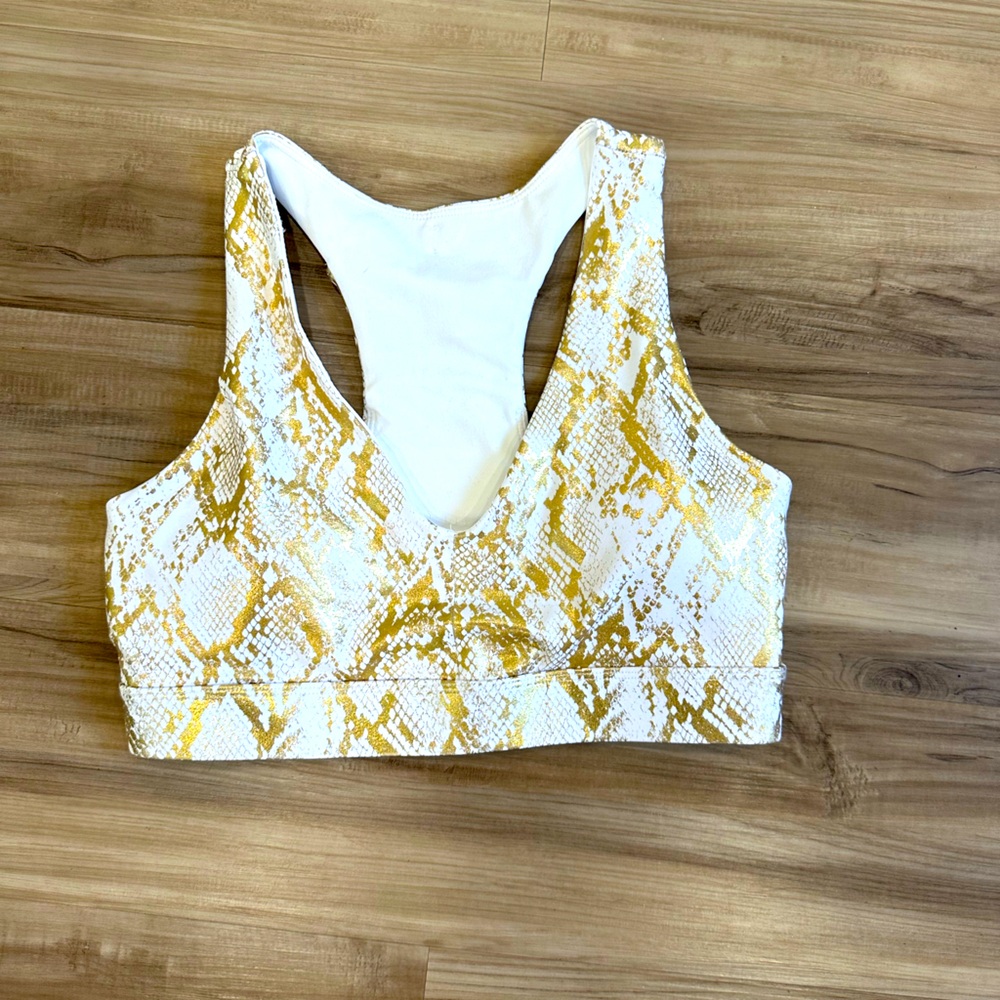 On-The-Go Medium Impact Sports Bra EUC ( worn once!)